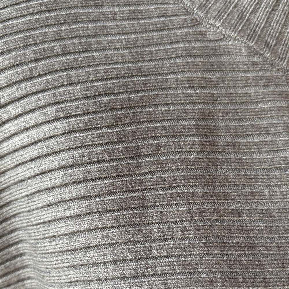 Batwing sweater - Picture 11 of 11